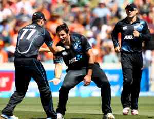 New Zealand outplay India in fourth ODI in Hamilton, win series